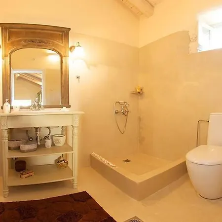 Gaia Villa *